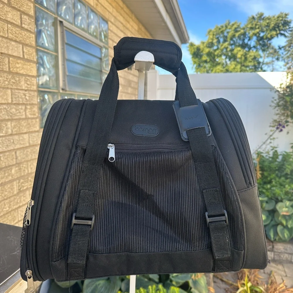 Bergan Pet Travel Safe Carrier Bag Small for Planes Cars Trips
